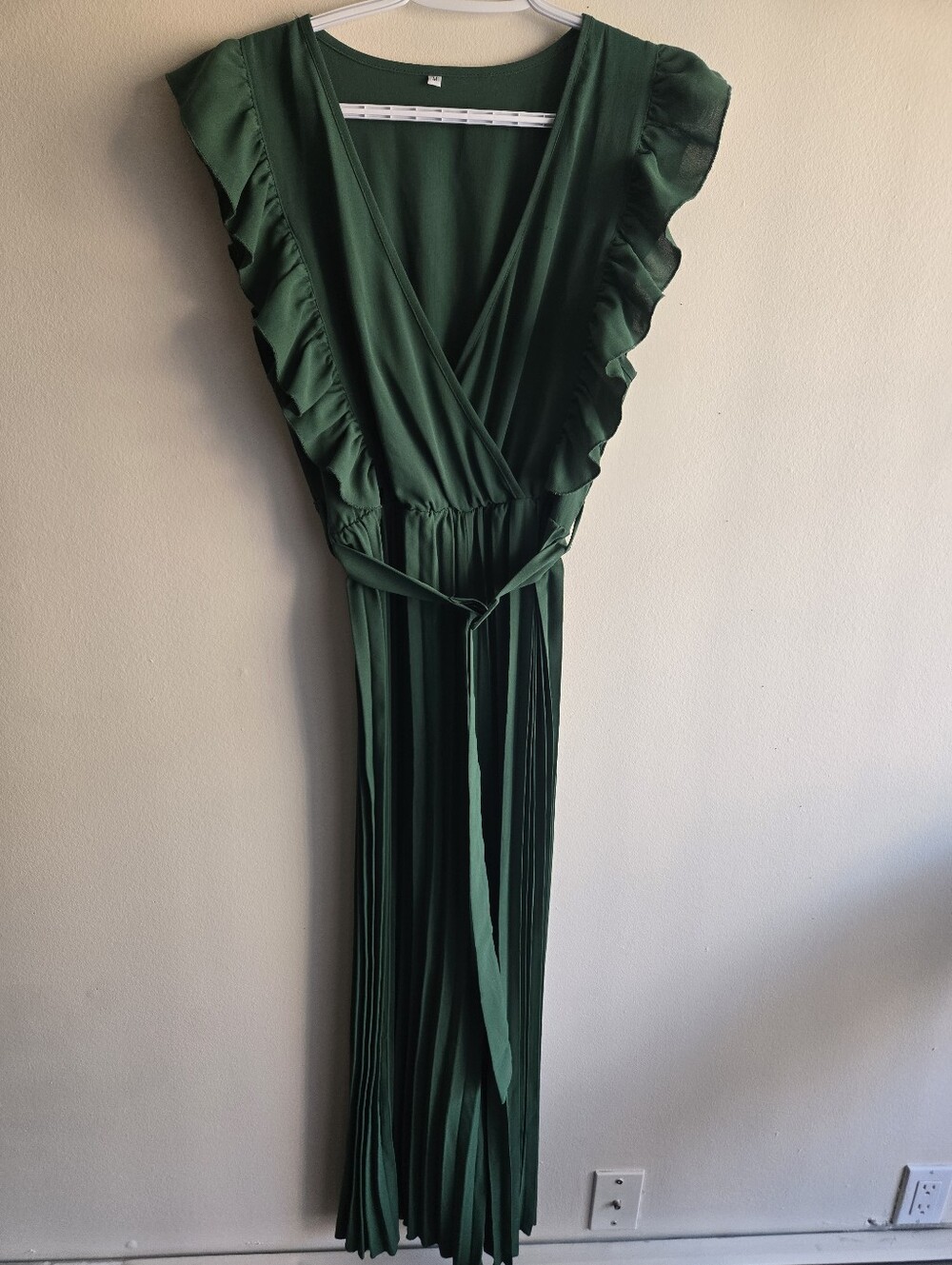 Elegant Green Ruffle-Sleeve Jumper
